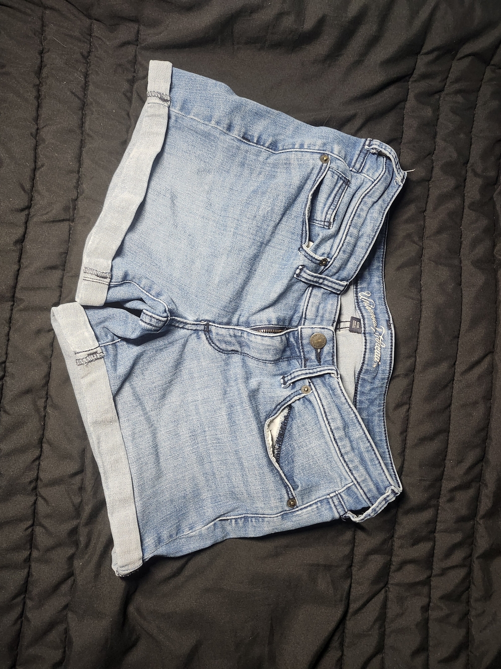 Universal Thread Light Blue Denim Rolled-Cuff Shorts